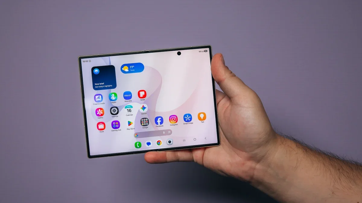 Galaxy Z Fold 8 pushes foldables forward with AI tools and titanium hinge