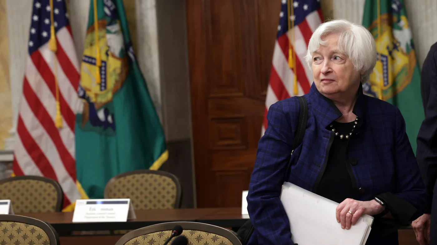 Yellen Urges Congress to Raise Debt Limit to Avoid Crisis