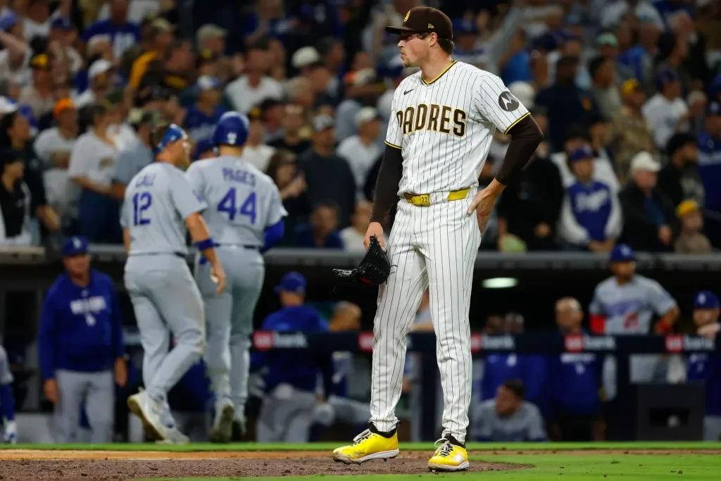 Miller miscue fuels Dodgers' ninth-inning walk-off to even series with Padres