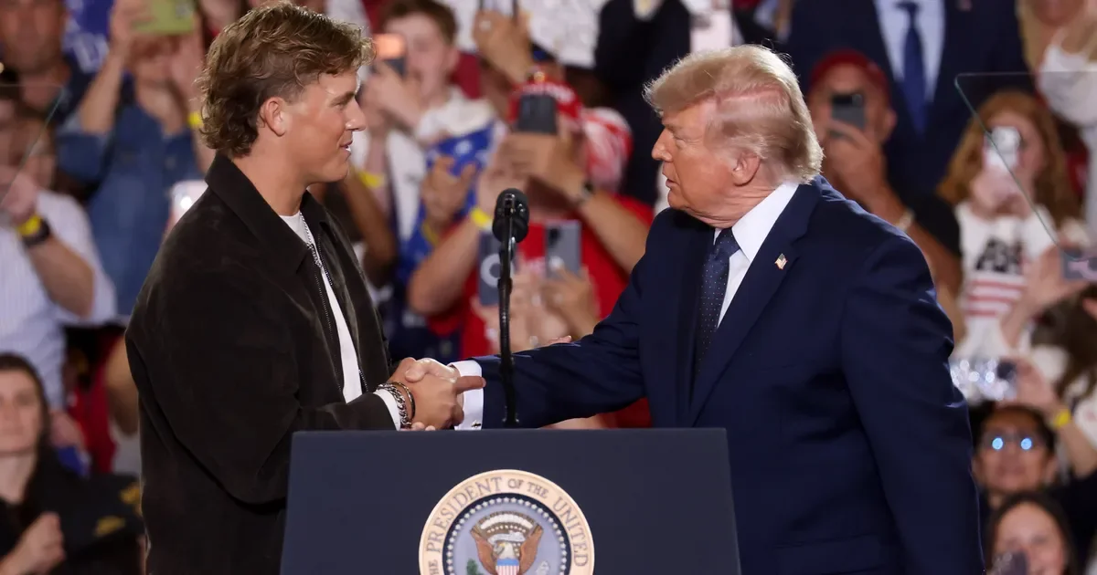 Giants’ Dart Trump Intro Triggers Locker-Room Tension