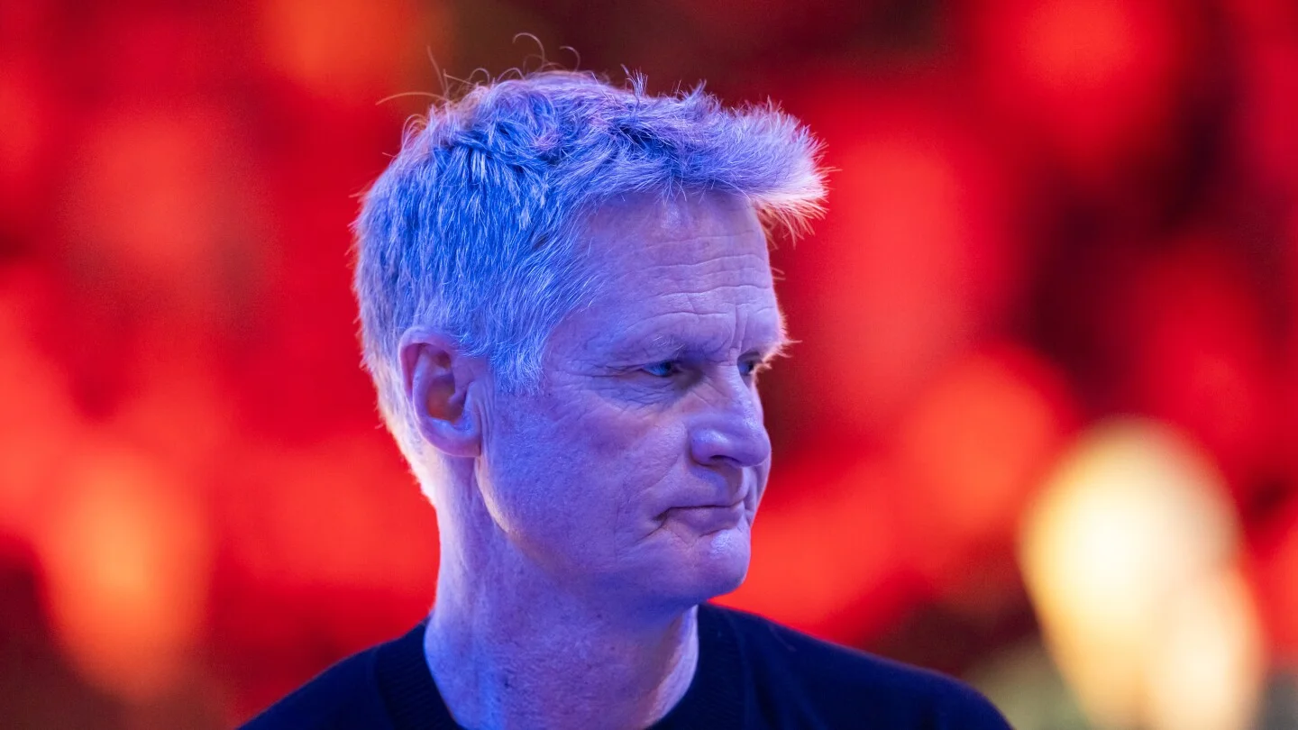 Kerr Re-signs With Warriors on Two-Year Deal