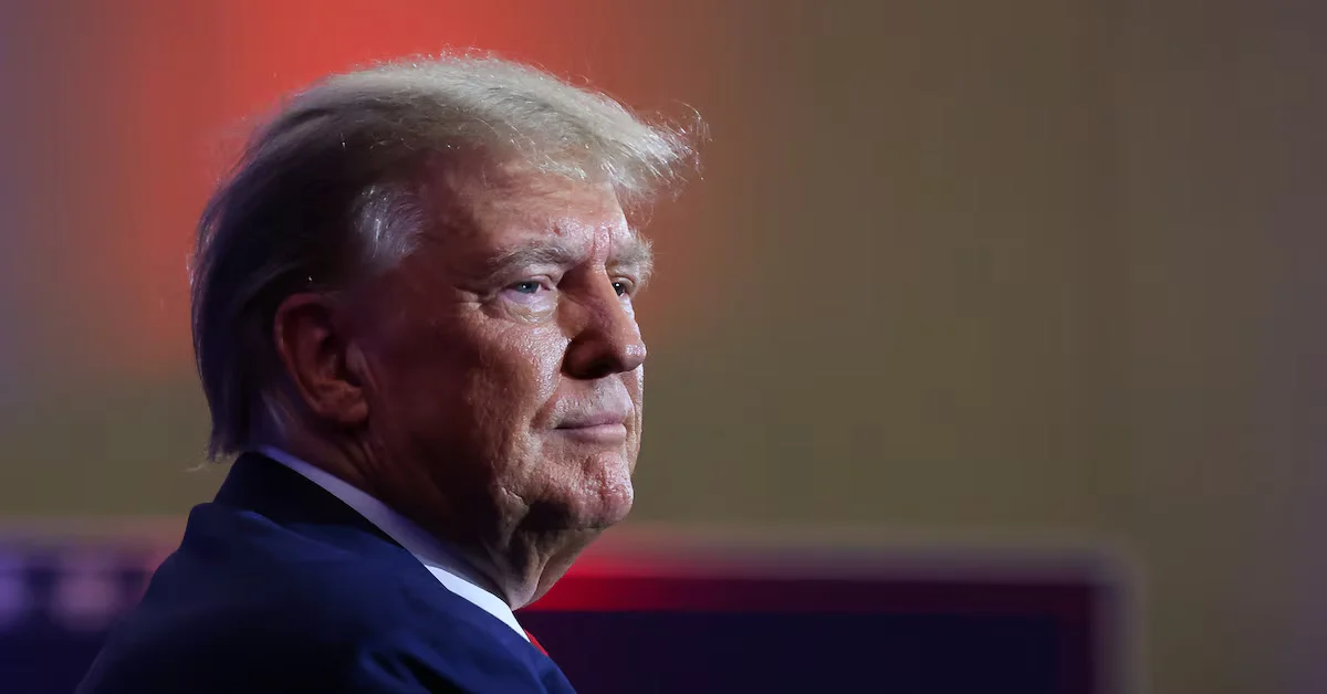 "Trump's Clash with DeSantis in Iowa Highlights GOP Divide"