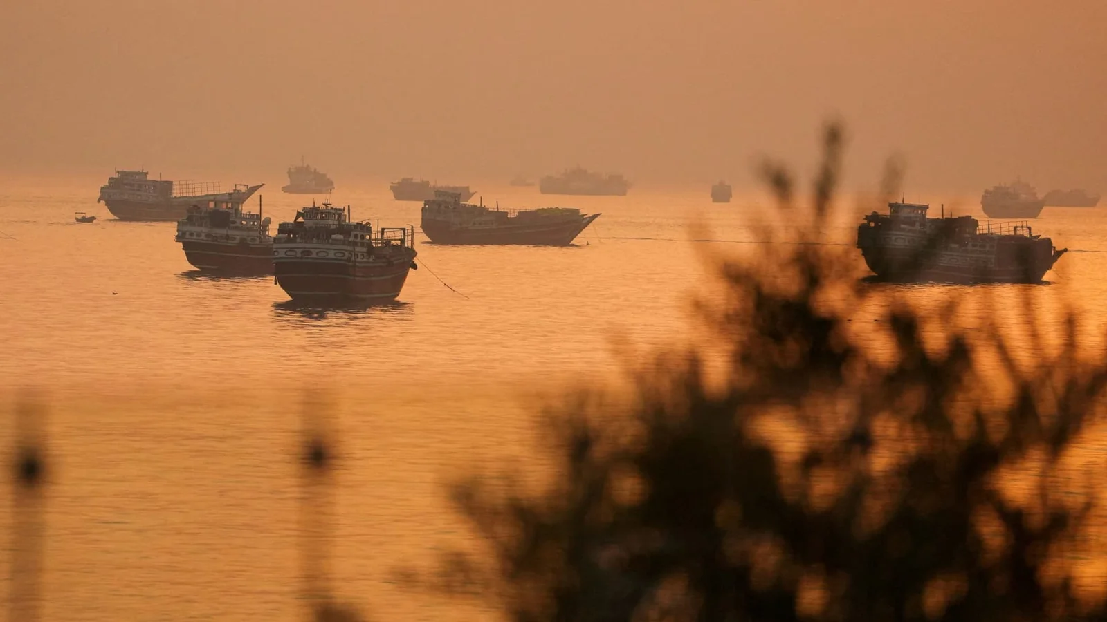 Hormuz Reopening Likely to Unfold in Weeks as Backlog Clears