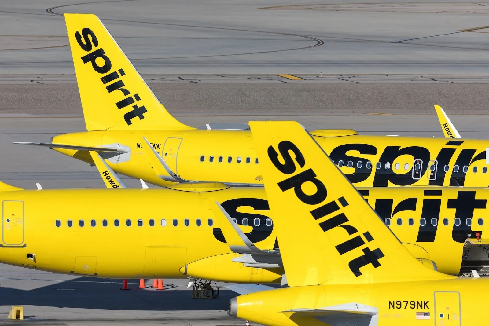 US airlines deploy rescue fares to aid stranded Spirit passengers after shutdown