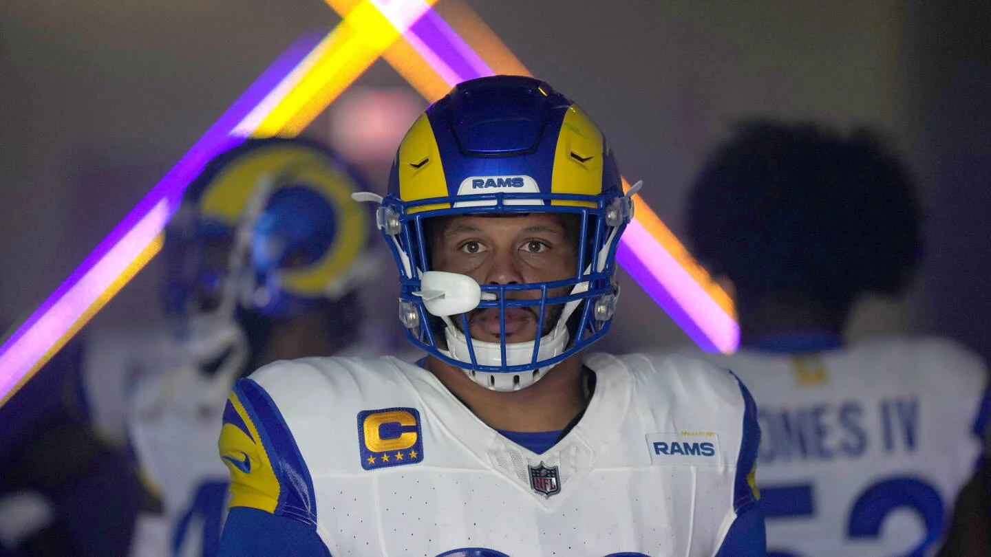 Donald returns to Rams on incentive-packed one-year deal