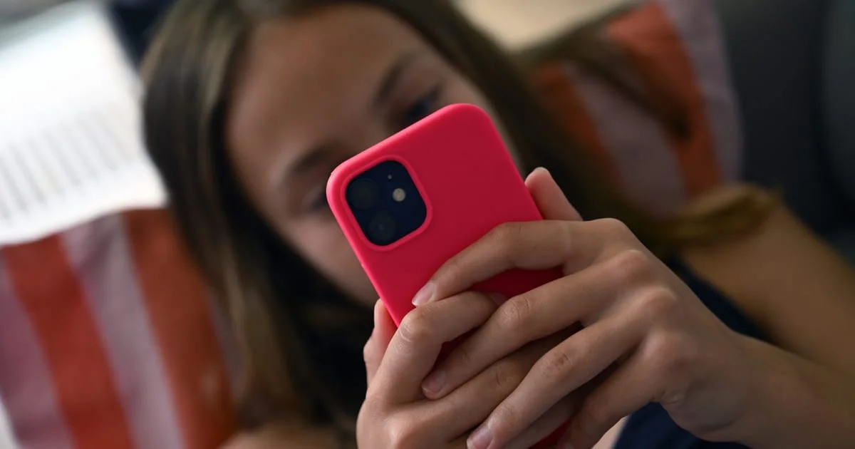 EU plans 13-year-old age floor for social media with parental oversight