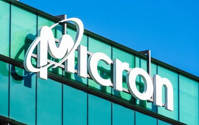 Micron’s AI-memory surge pushes MU and tech ETFs into the limelight