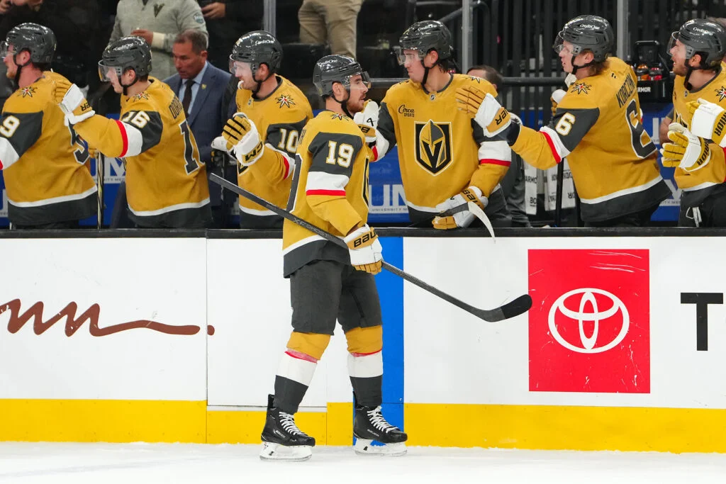 Knights face lineup questions as Karlsson is out; McCarron re-signs in Minnesota, Clang moves to Rögle