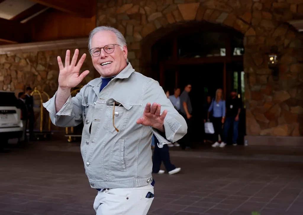 WBD Shareholders Rebuff Zaslav Payout Even as Paramount Merger Advances