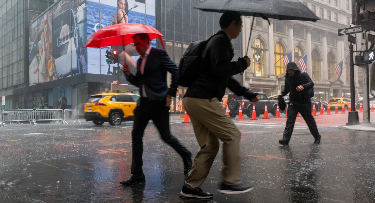 Downpour disrupts NYC-area commutes as storms roll through
