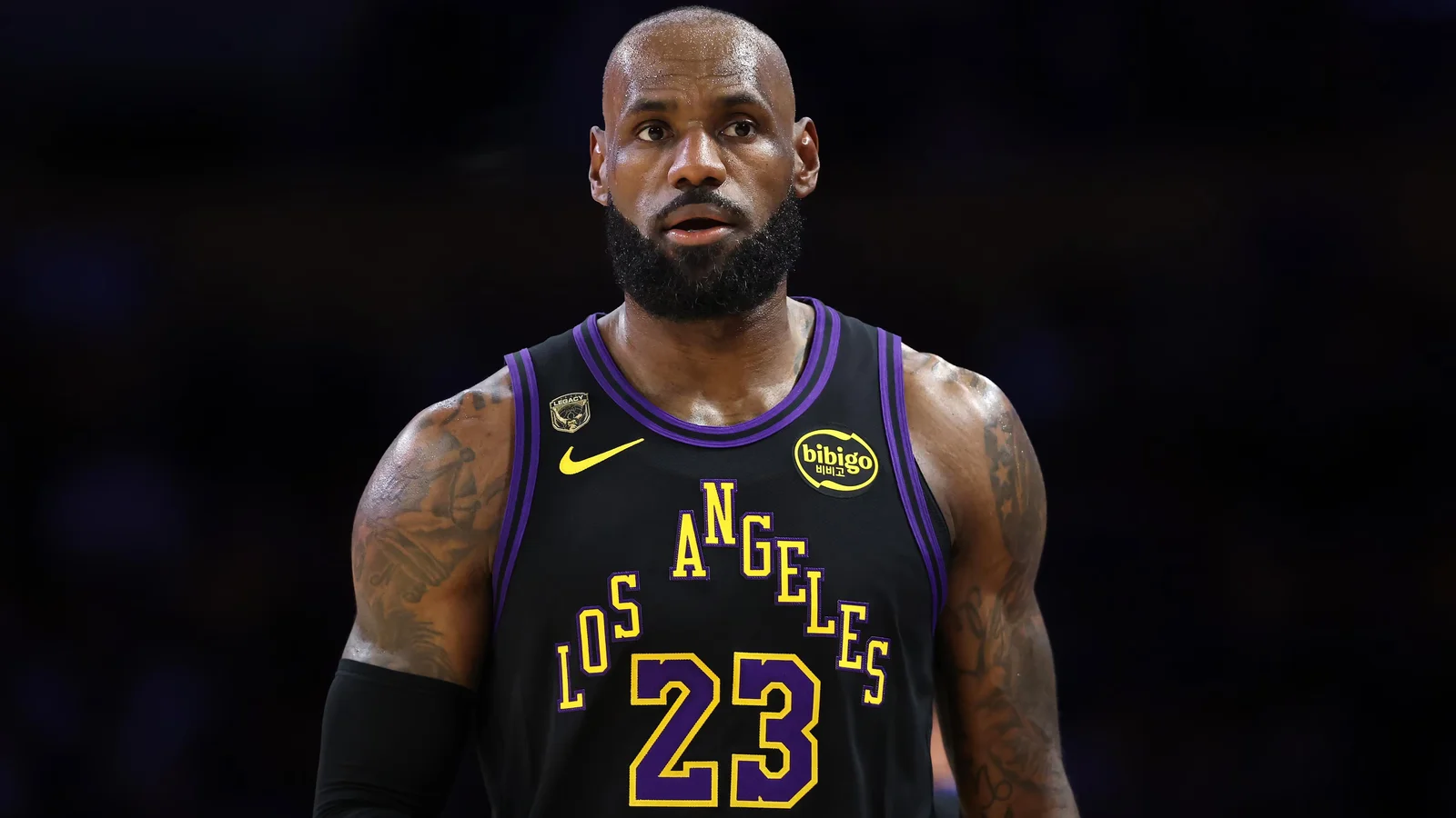 LeBron Free-Agent Watch: Warriors, Cavs, Knicks and Clippers Face Hurdles as Retirement Timeline Looms