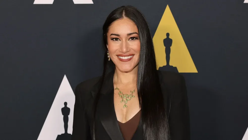 Indigenous Actress Alleges Cameron, Disney Commercialized Her Likeness in Avatar