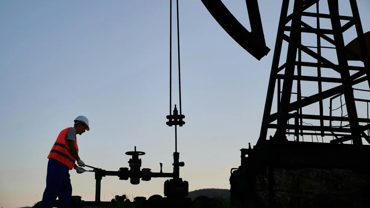 Hormuz Closure Could Exhaust Oil Buffers, Morgan Stanley Warns