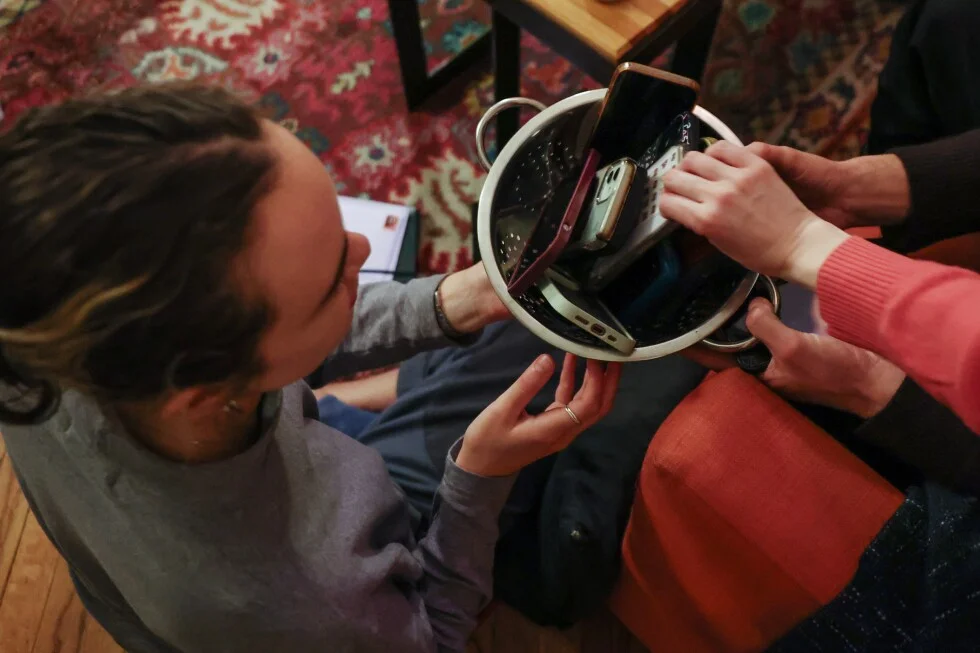 Unplug to reclaim life: a rising push to put phones down