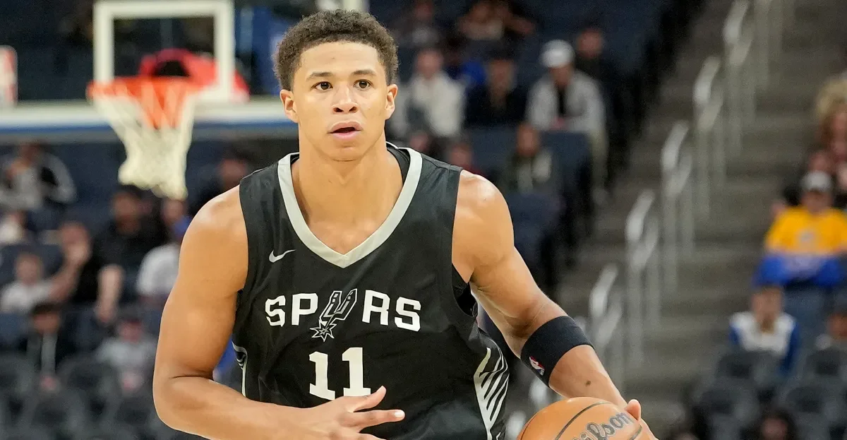 Bryant Sparks Spurs Return in Vegas Summer League Debut