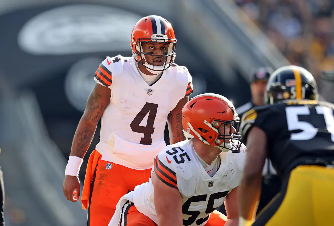 Deshaun Watson's Offseason Transformation and Message to Critics.