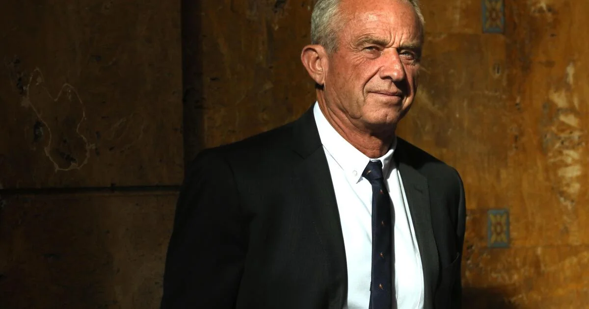 RFK Jr. Withdraws FDA Tanning-Bed Rule, Frustrating Dermatologists