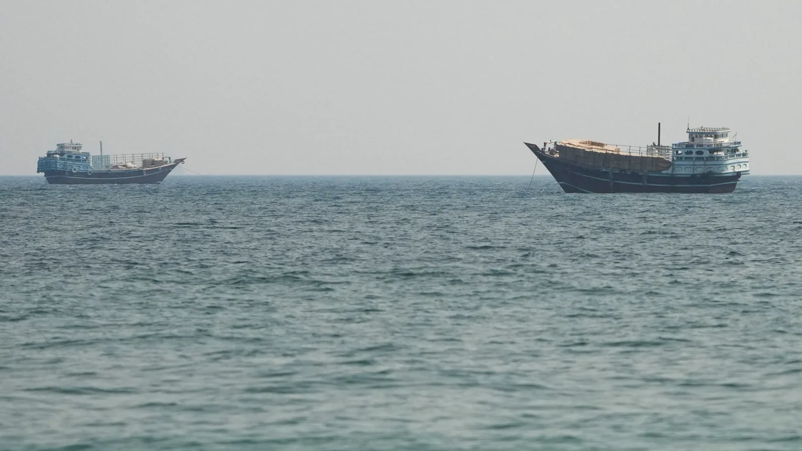 US–Iran Strikes Widen Gulf Tensions as Strait of Hormuz Contention Deepens