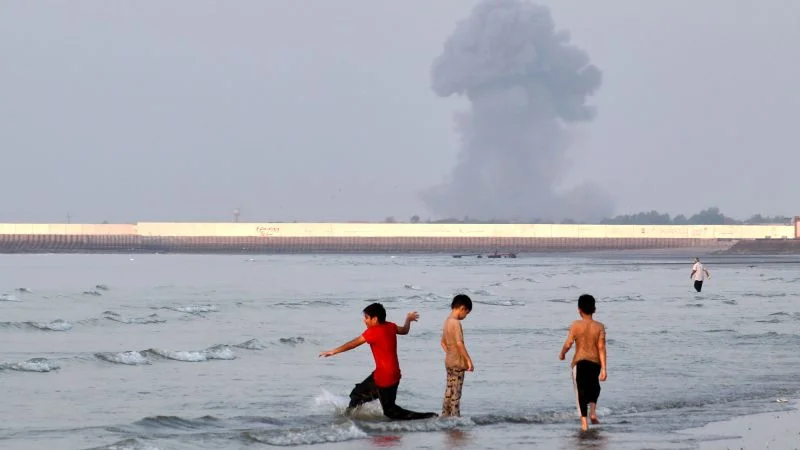 US Reimposes Naval Blockade as Strikes Enter Fourth Day