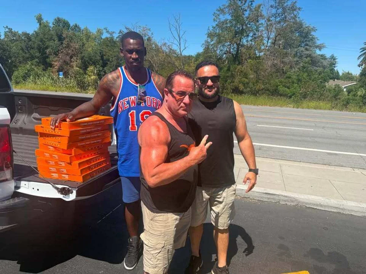 Former 49ers star Aldon Smith dies at 36 after charity pizza delivery