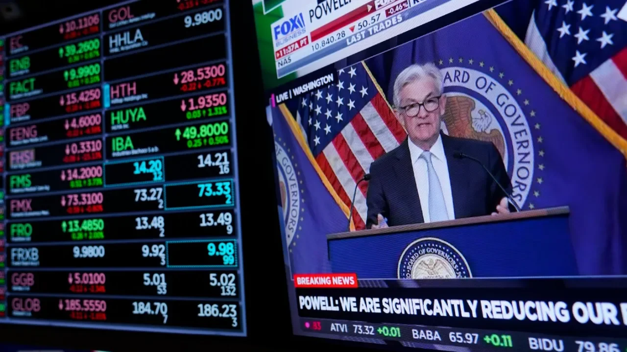 Navigating the Banking Crisis: Risks, Dividends, and Lessons Learned
