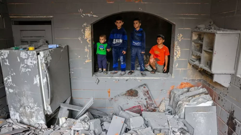 "Intense Fighting Engulfs Gaza Hospital, Trapping Innocent Lives"