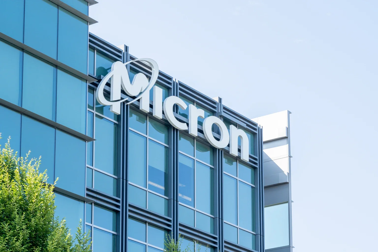 Micron Is Not Peaking Yet: AI Memory Demand Fuels Upside
