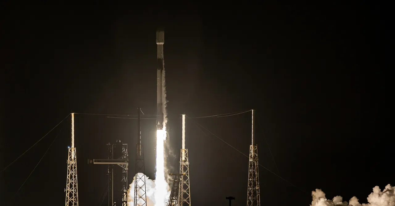 SpaceX's Spent Rocket Could Create a Telescopic Moon Show