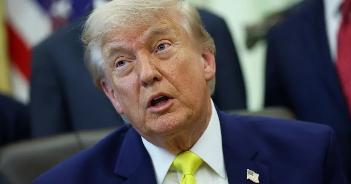 Trump pushes for a quick FISA extension as DNI appointment hits resistance