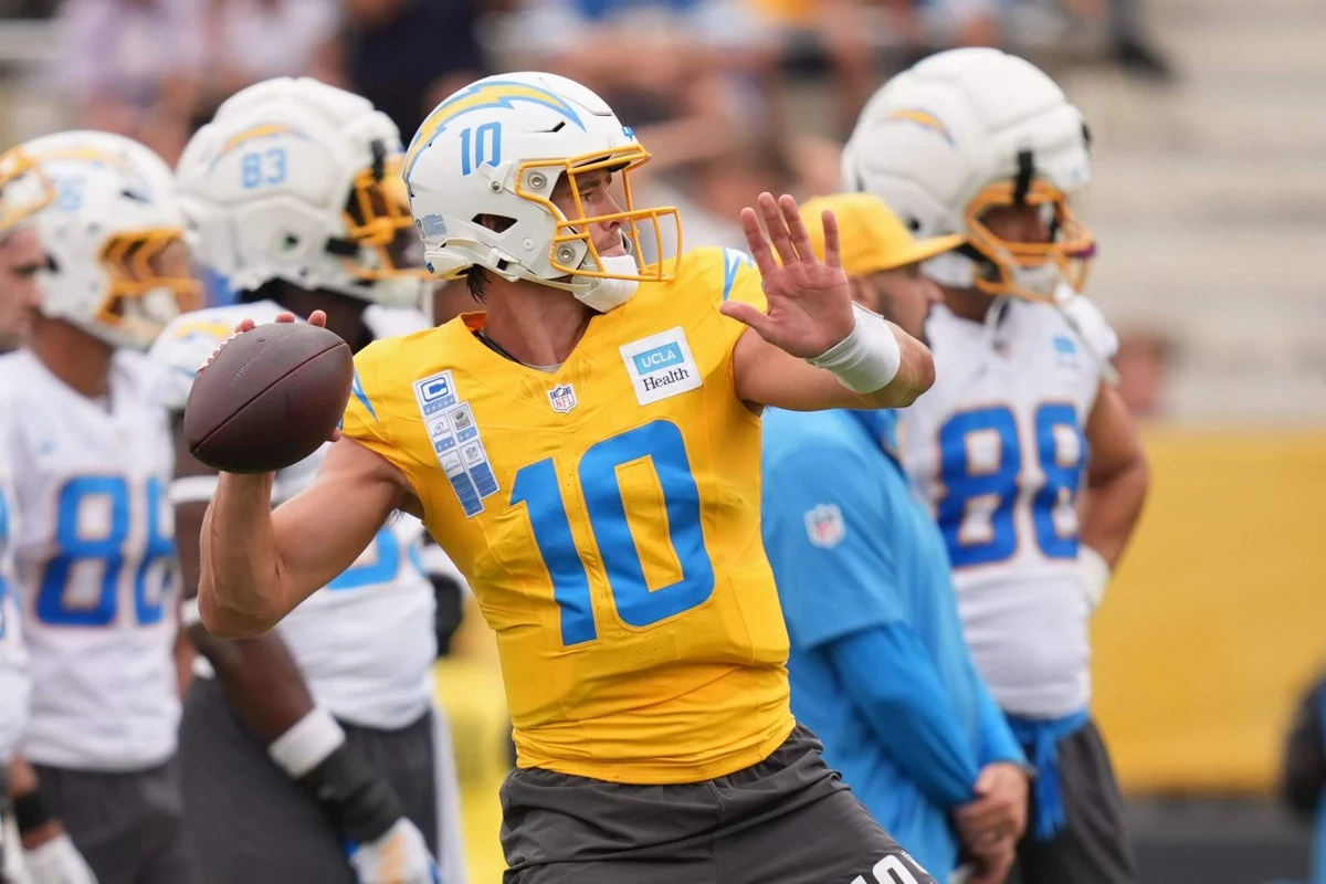 Undrafted Nadame Tucker fuels Chargers' defensive surge in padded practice