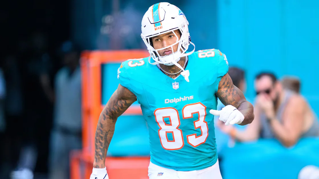 Waller Signs One-Year Deal to Bolster Panthers' Tight End Room