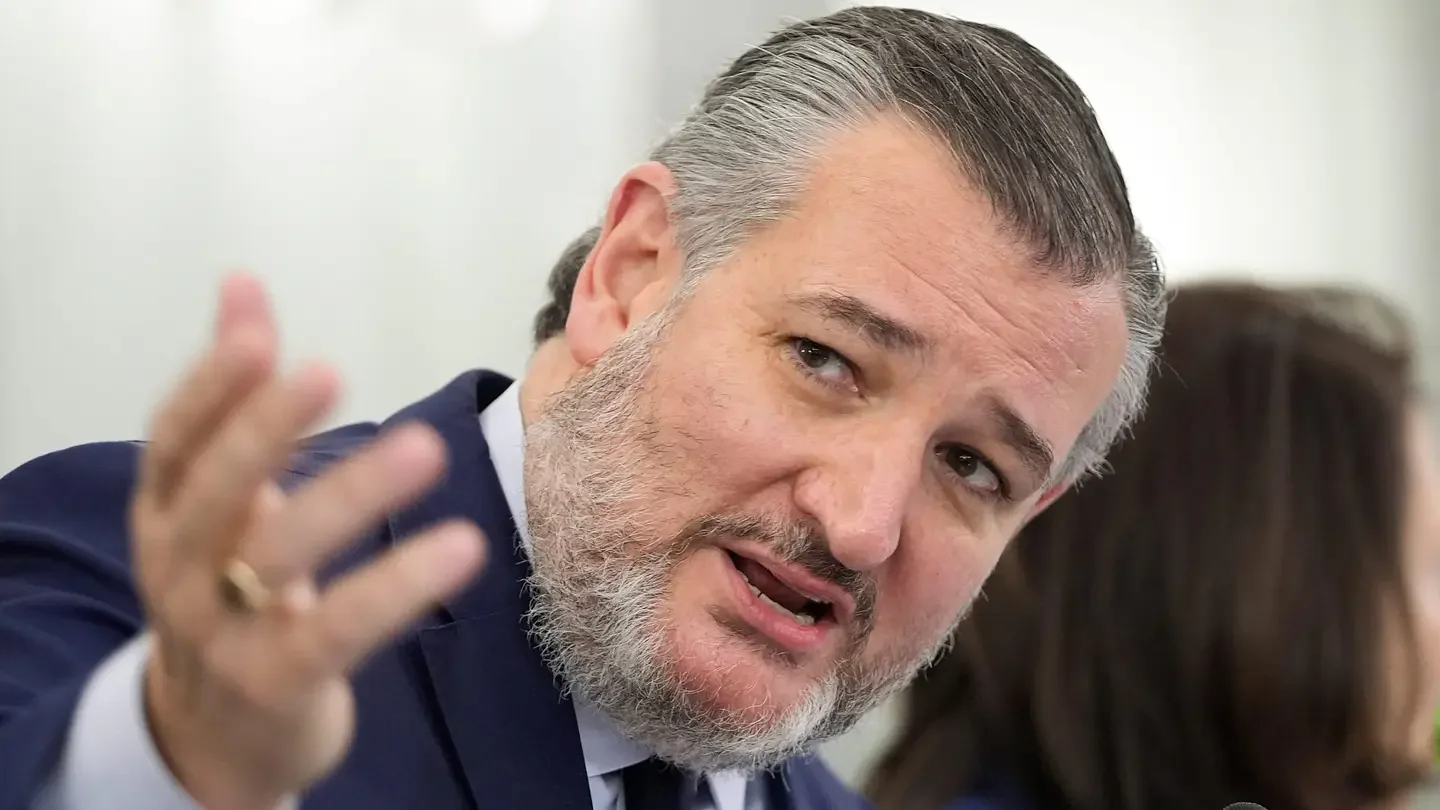 Cruz pitches bipartisan bid to stabilize college sports