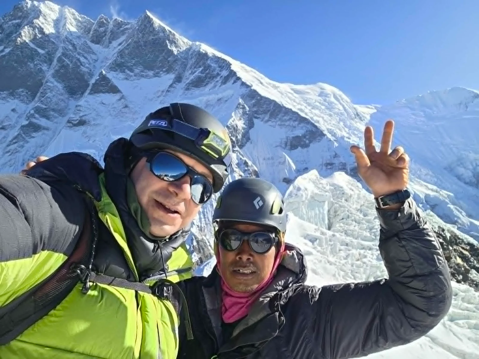 Everest Descent Drama: Sherpa Left Behind, Client Survives Harrowing Return