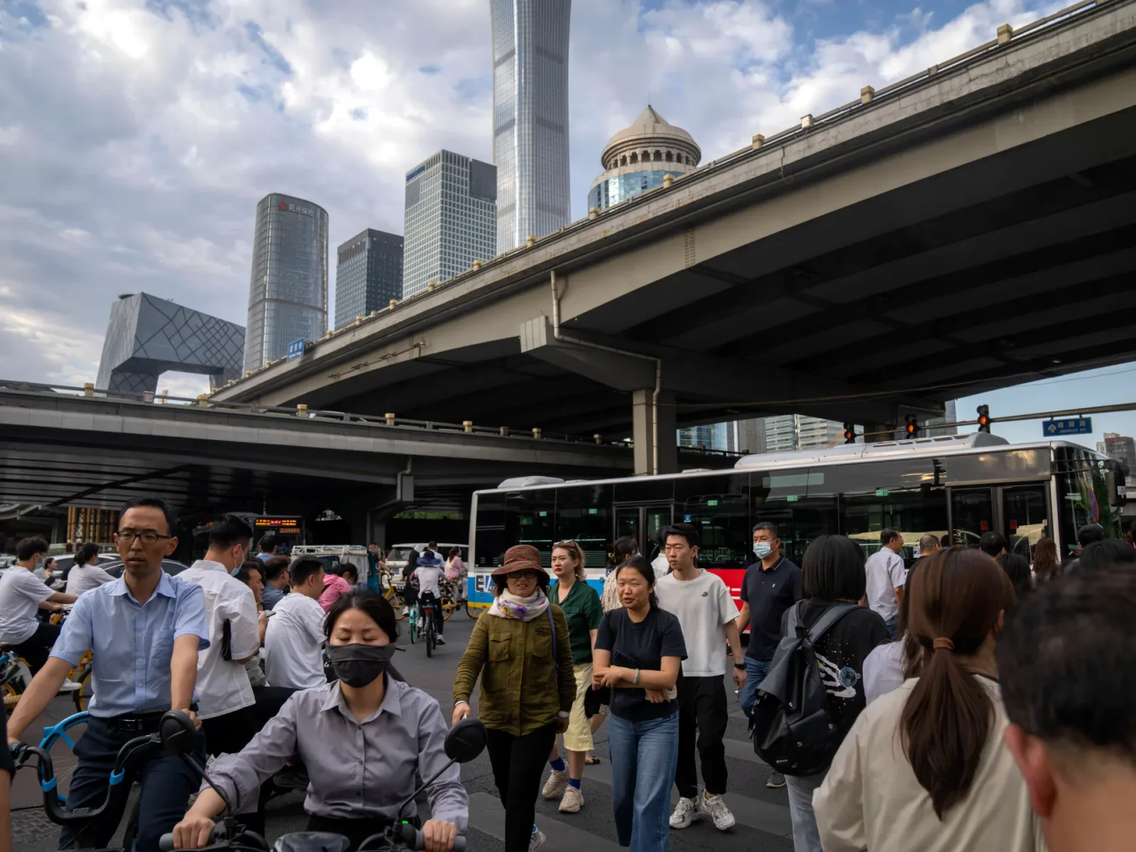 China's Economy Falls Short of Forecasts with Record High Youth Unemployment
