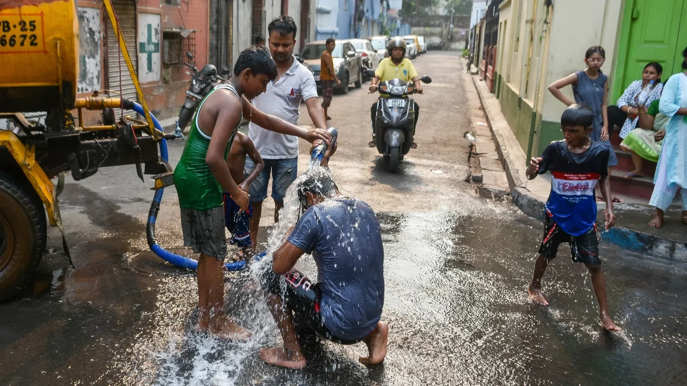 Asia Sizzles Under Deadly Heat Wave