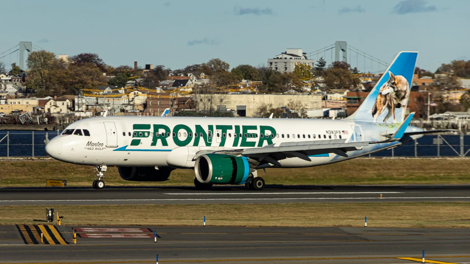 Frontier to roll out Starlink Wi-Fi on flights by 2027