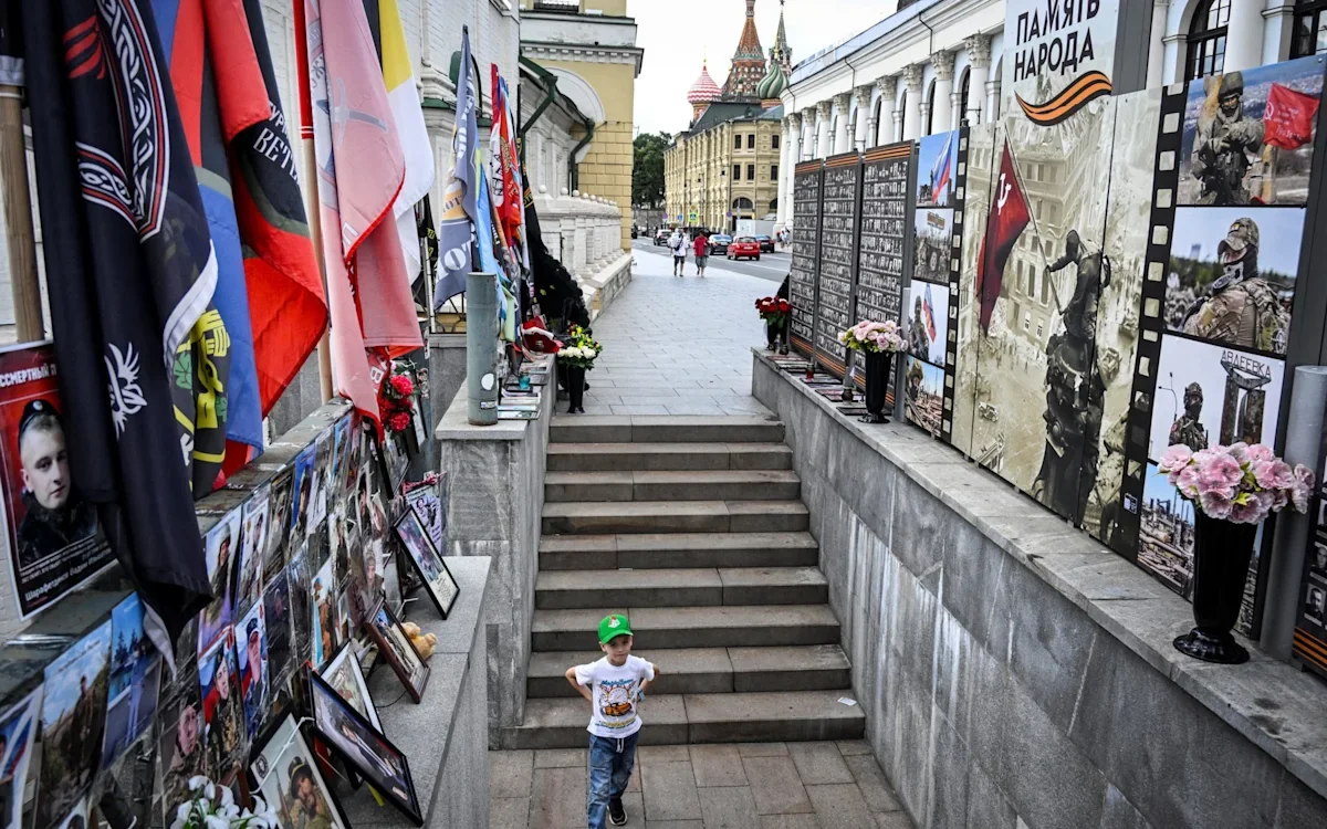 Russia's banking system on the brink as bankruptcies surge