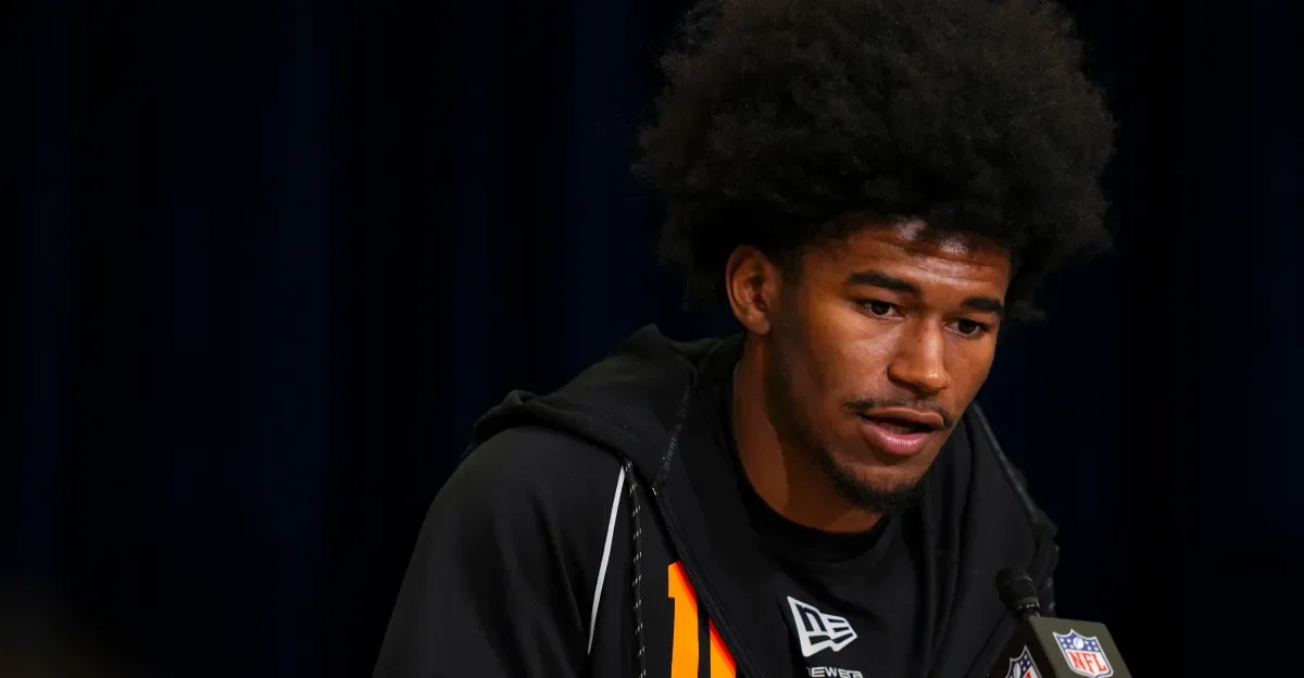 49ers weigh WR early as Williams' age cools tackle plans