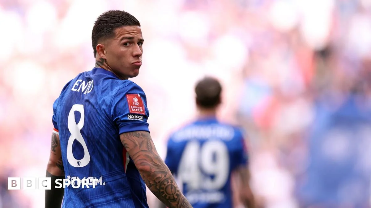 Chelsea reach FA Cup final as Fernandez’s header sinks Leeds and Rosenior departs