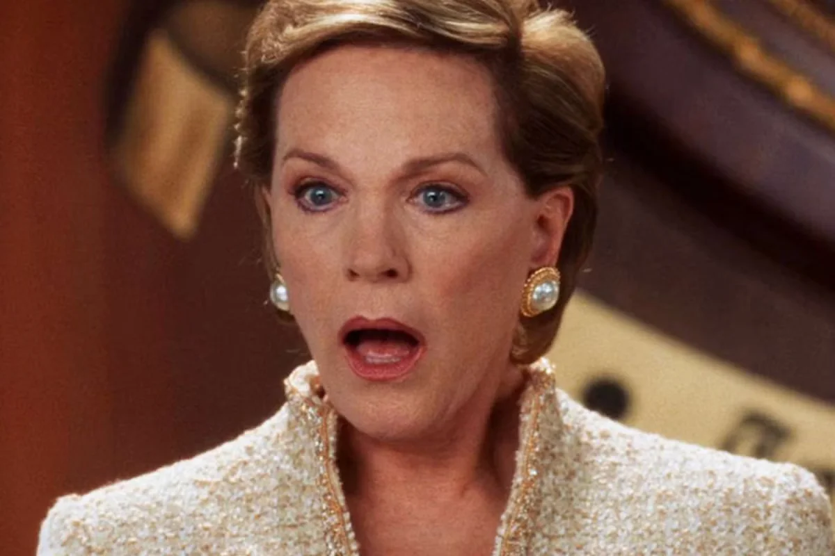 Julie Andrews steps back from onscreen acting after an eight-decade career