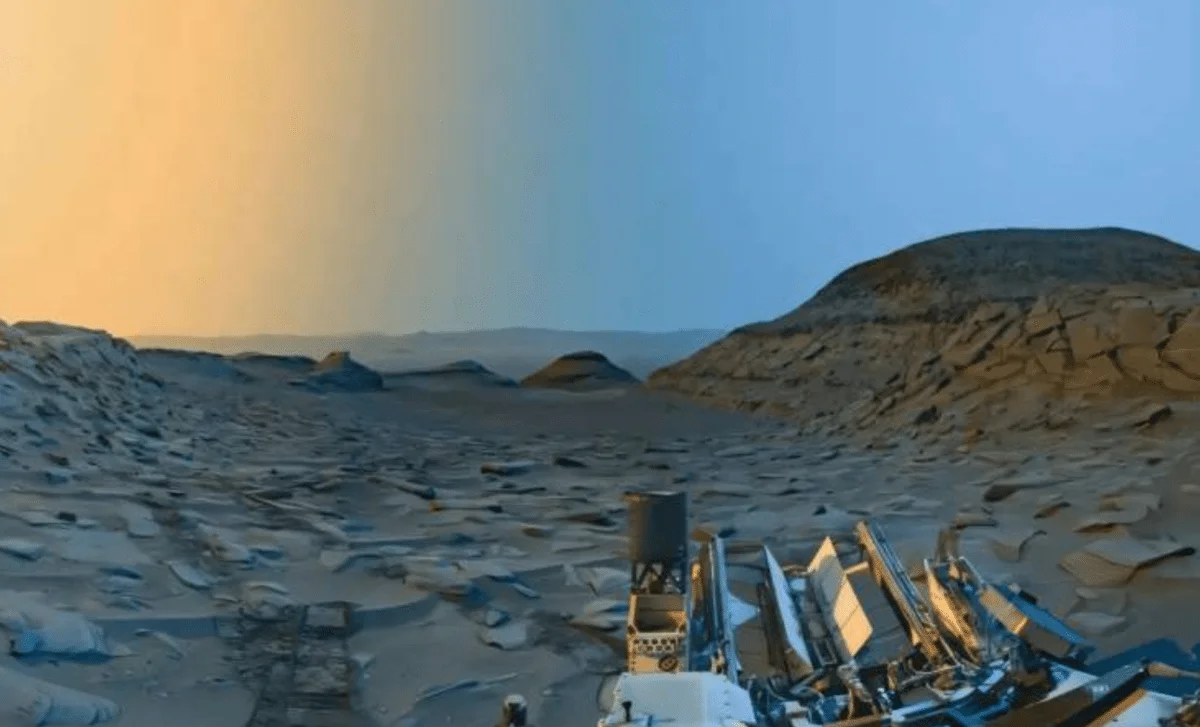 Curiosity Finds Redox Clues to an Ancient Martian Lake