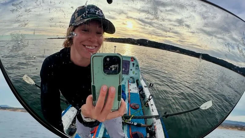 American rower shatters records with solo California-to-Hawaii crossing
