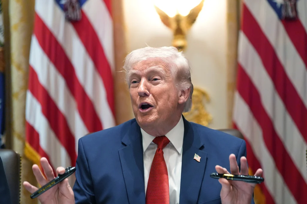 Trump's Weekend Pivot Triggers Iran War Speculation