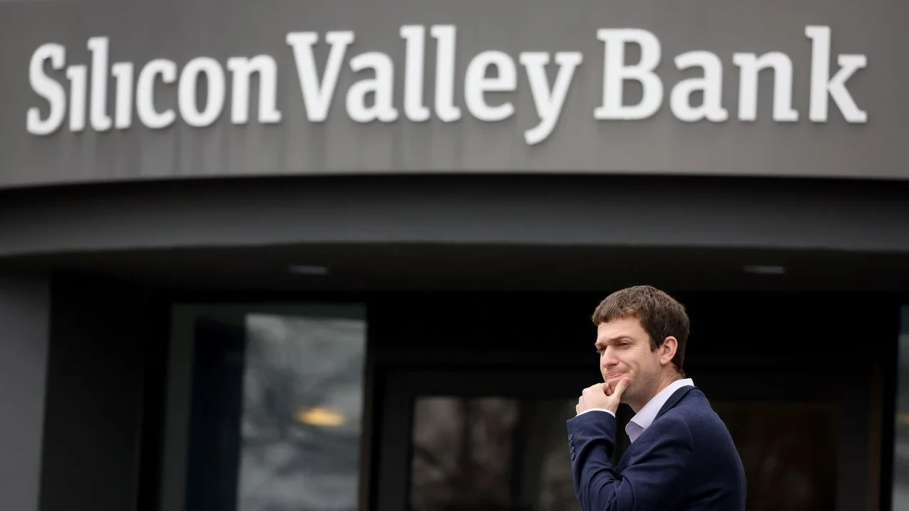 Did Trump's Deregulation Cause Silicon Valley Bank Collapse? Charles Payne Weighs In.