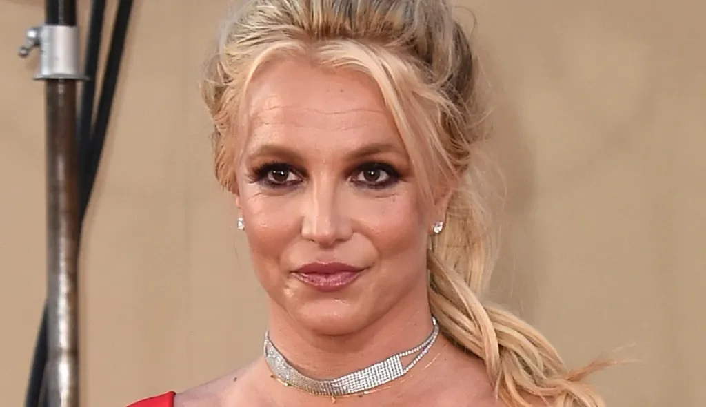 Britney Spears checks into rehab as new revealing dance video surfaces