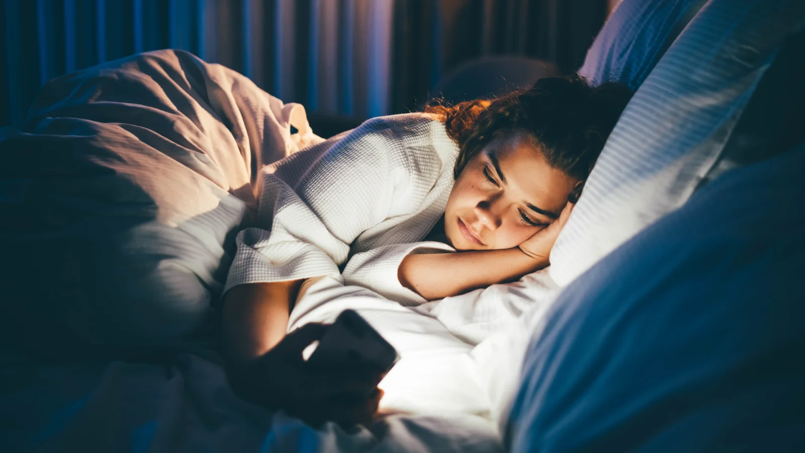 "The Science Behind Insomnia: Understanding the Causes and Avoiding Common Mistakes"