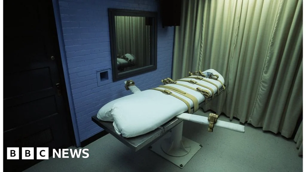 Missouri executes man for killing two jailers in botched jailbreak.
