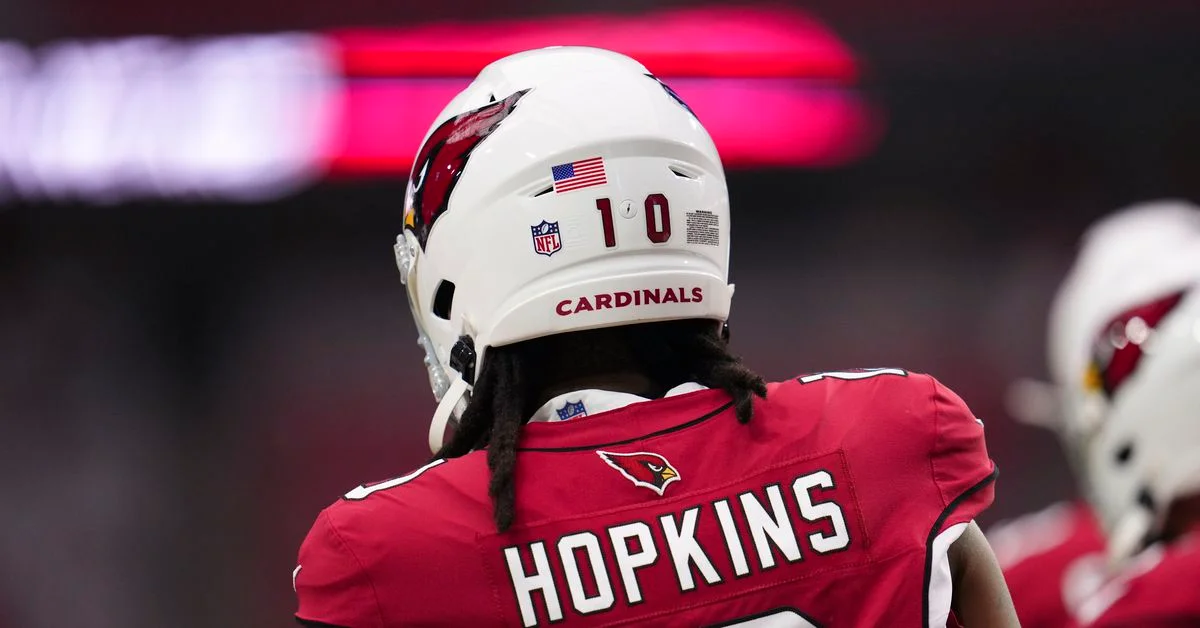 "DeAndre Hopkins Trade Talks Dominate NFL Headlines"