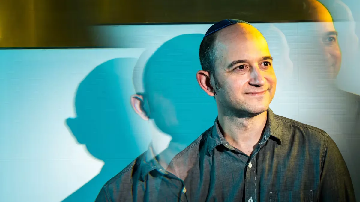 Noam Shazeer Switches from Google to OpenAI, Highlighting AI Talent Moves