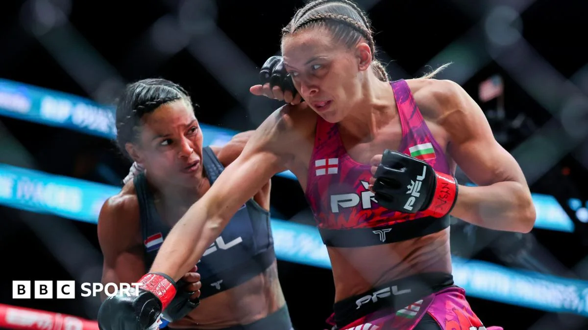 Ditcheva fights on with two broken hands to extend 16-fight unbeaten streak